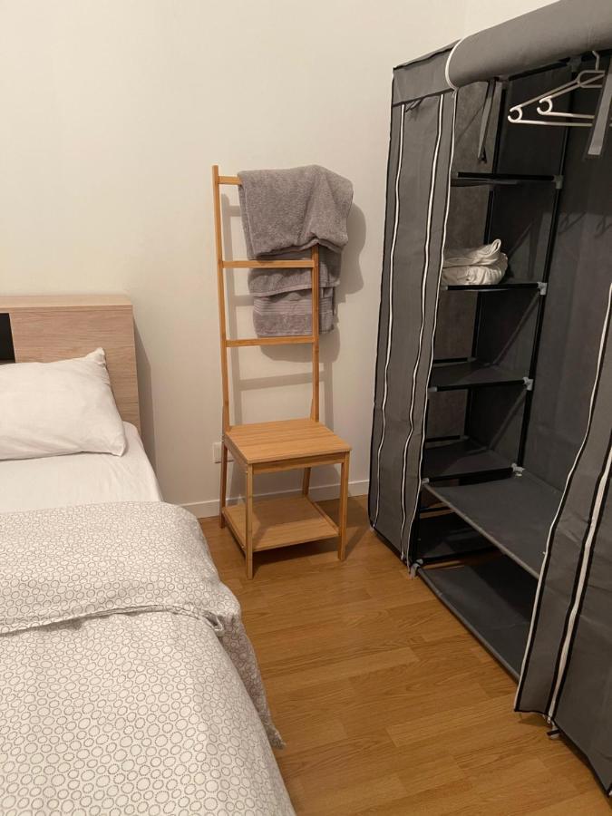 Lovely Bedroom Loft With Free Parking On Premise บัวส์ซี-แซงต์-เลเชร์ ภายนอก รูปภาพ