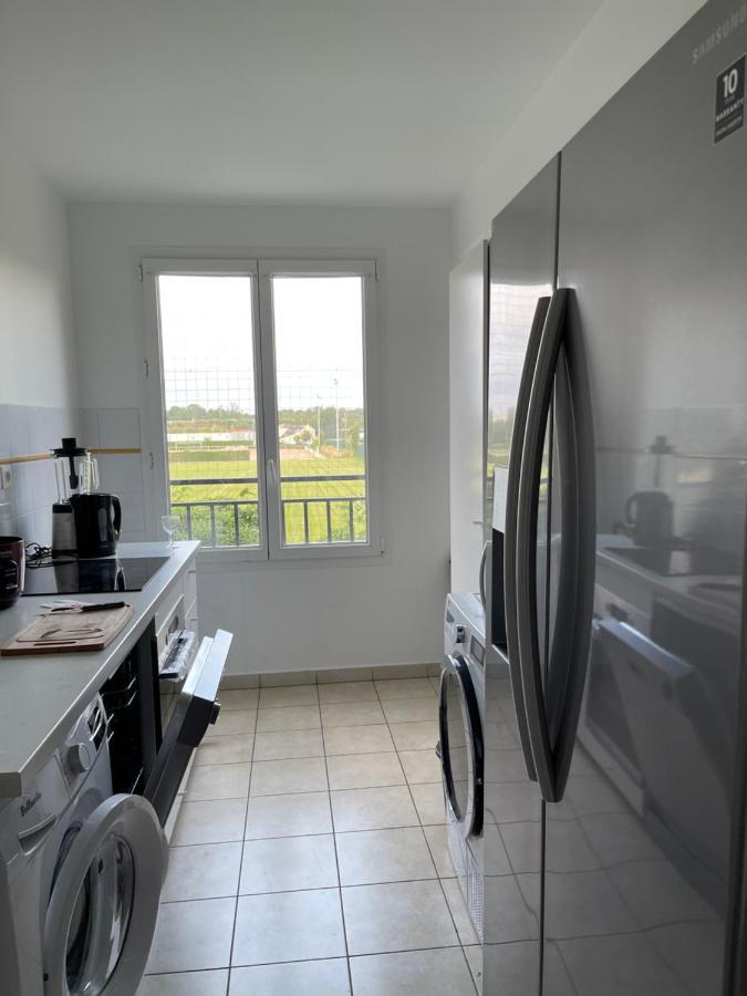 Lovely Bedroom Loft With Free Parking On Premise บัวส์ซี-แซงต์-เลเชร์ ภายนอก รูปภาพ