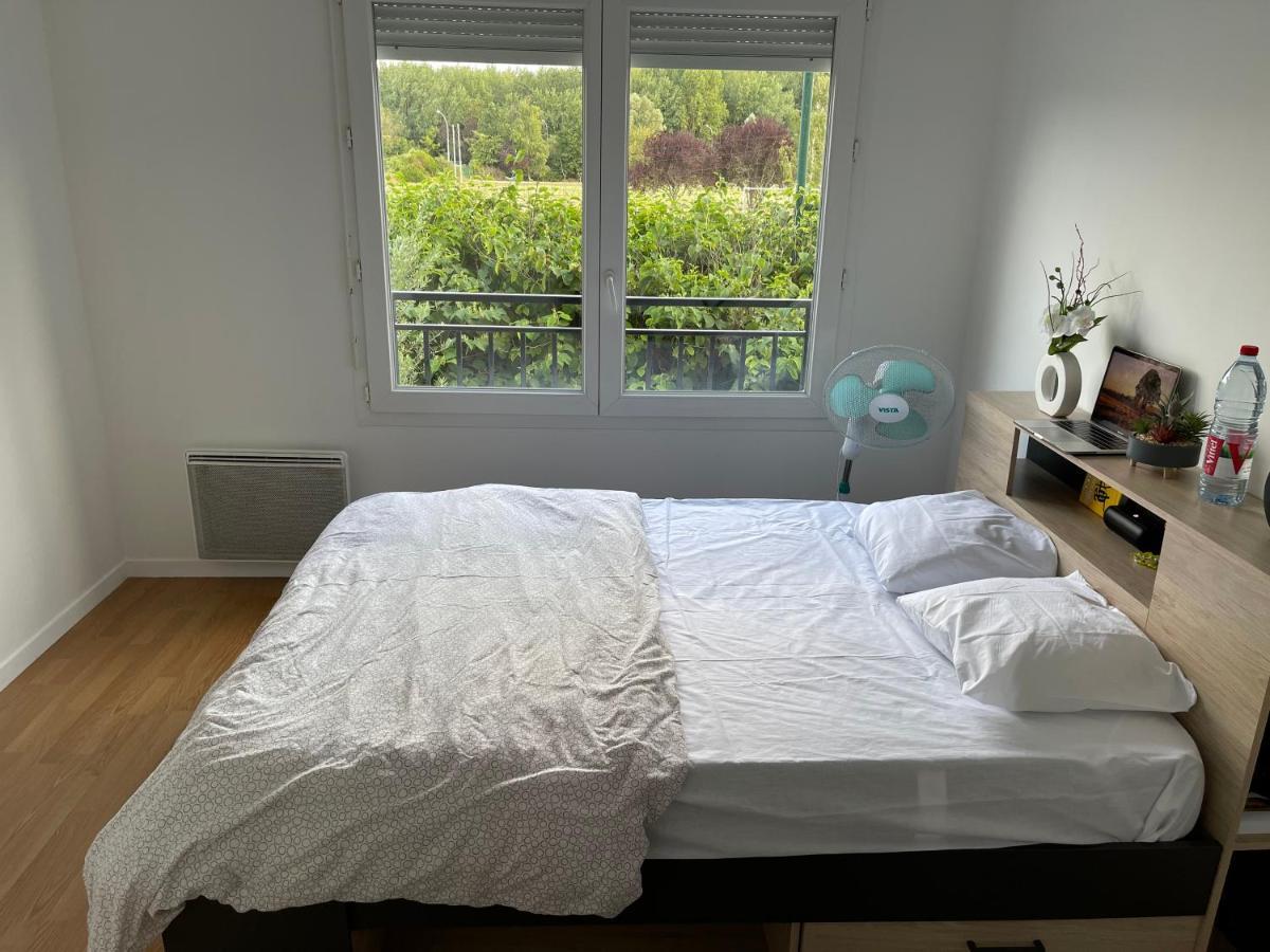 Lovely Bedroom Loft With Free Parking On Premise บัวส์ซี-แซงต์-เลเชร์ ภายนอก รูปภาพ